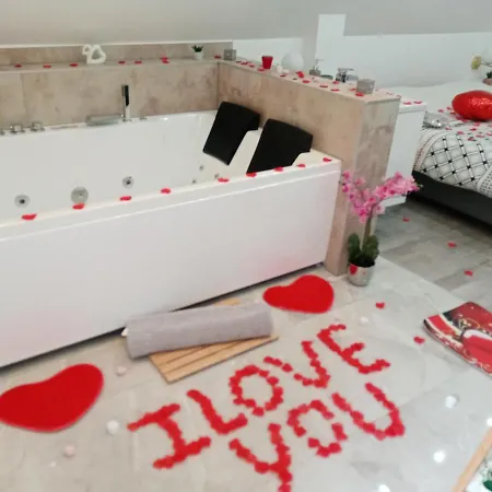 Apartment Jacuzzi Au Centre