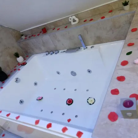 Jacuzzi Au Centre Appartamento Colmar